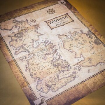 A Game of Thrones: The Story Continues. 7 Volumes Boxed Set (A Song of Ice and Fire): 1-7