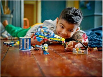 LEGO® City Su Polisi Dedektif Görevleri 60355-6 Yaş ve Üzeri Çocuklar için İnteraktif, Dijital Maceralı Oyuncak Yapım Seti (278 Parça)