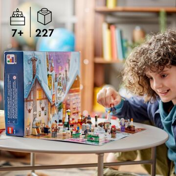LEGO® Harry Potter™ Yılbaşı Takvimi 2023 76418-7 Yaş ve Üzeri Harry Potter™ Hayranı Çocuklar için Yılbaşına Geri Sayım Yapan Yaratıcı Oyuncak Yapım Seti (227 Parça)