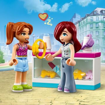 LEGO Friends Minik Aksesuar Mağazası 42608-6 Yaş ve Üzeri Çocuklar için Paisley ve Candi Minifigürü İçeren Yaratıcı Oyuncak Yapım Seti (129 Parça)