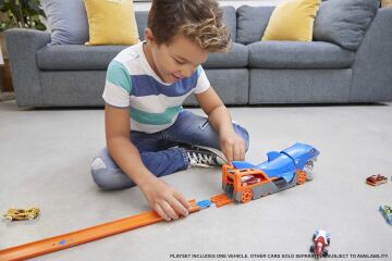 Hot Wheels Köpek Balığı Taşıyıcı, 4 yaş ve üzeri, GVG36