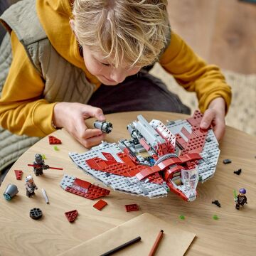LEGO 75362 Star Wars Ahsoka Tano’nun T-6 Jedi Mekiği Yapım Seti, 599 Parça