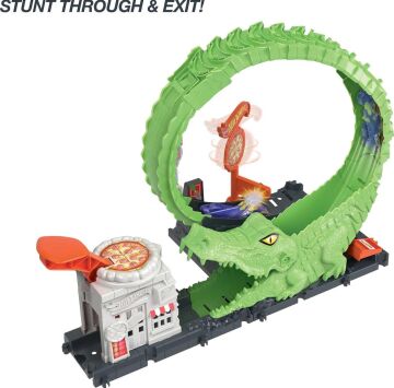Hot Wheels Düşman Yaratıklar Oyun Seti Timsah İle Çemberde Mücadele