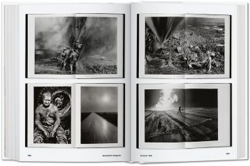 Photo Icons. 50 Landmark Photographs and Their Stories
