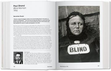 Photo Icons. 50 Landmark Photographs and Their Stories
