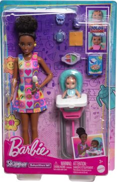 Barbie Skipper Doll & Playset with Accessories, Yemek Zamanı Temalı Bebek Bakıcılığı Seti, Renk Değişimi Oyuncak Oyunu