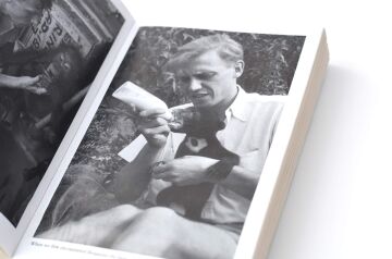 Adventures of a Young Naturalist: SIR DAVID ATTENBOROUGH'S ZOO QUEST EXPEDITIONS