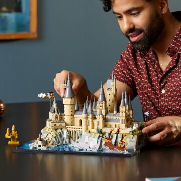 LEGO® Harry Potter™ Hogwarts™ Şatosu ve Bahçesi 76419 - Yetişkin Hayranlar için Yaratıcı Model Yapım Seti (2660 Parça)
