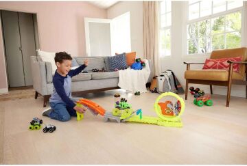 Hot Wheels Monster Trucks Power Smashers Oyun Seti, Oyuncak