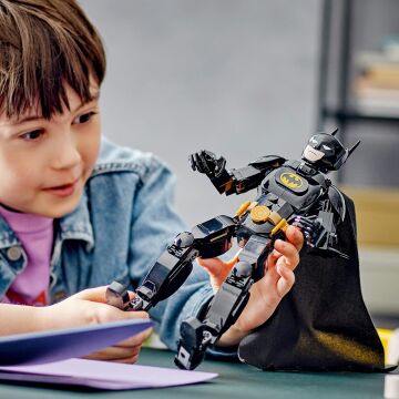 LEGO® DC Batman™ Yapım Figürü 76259-8 Yaş ve Üzeri Çocuklar için Tam Eklemli Süper Kahraman Yaratıcı Oyuncak Yapım Seti (275 Parça)