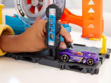 Hot Wheels Tekerlek Kulesi Pisti, 4 yaş ve üzeri, HDP02