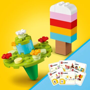 LEGO® Classic Yaratıcı Parti Kutusu 11029-5 Yaş ve Üzeri Çocuklar için Ailece Yapıp Oynanabilecek Yaratıcı Oyuncak Yapım Seti (900 Parça)
