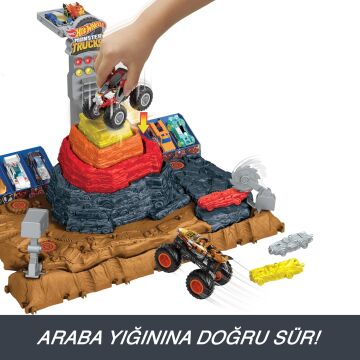 Hot Wheels Monster Trucks Muhteşem Çarpışma Arenası, 4 yaş ve üzeri, HNB96
