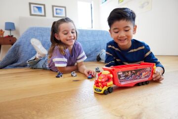 Hot Wheels Racerverse Hulkbuster Tır, Oyuncak