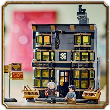 LEGO Harry Potter Ollivanders ve Madam Malkin'in Cübbe Dükkanı 76439-8 Yaş ve Üzeri Çocuklar için Diagon Yolu Oyuncak Mağazası Modeli Yapım Seti (744 Parça)