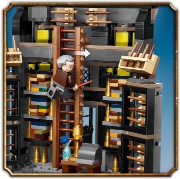 LEGO Harry Potter Ollivanders ve Madam Malkin'in Cübbe Dükkanı 76439-8 Yaş ve Üzeri Çocuklar için Diagon Yolu Oyuncak Mağazası Modeli Yapım Seti (744 Parça)