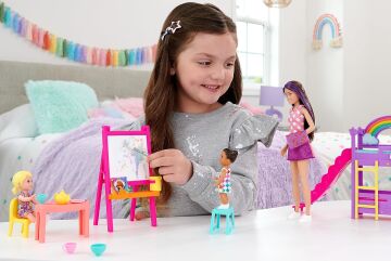 Barbie Skipper Bebek Bakıcılığı Eğlencesi Oyun Seti