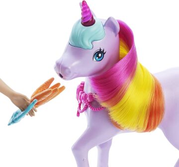 Barbie Dreamtopia Bebek ve Tek Boynuzlu At GTG01 Renkli 3+