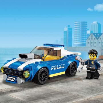 LEGO City Polis Otobanda Tutuklama 60242 - Arabaları Seven Çocuklar için Yaratıcı Oyuncak Yapım Seti (185 Parça)