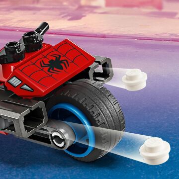 LEGO Marvel Motosiklet Takibi: Örümcek Adam Doktor Oktopus’a Karşı 76275-6 Yaş ve Üzeri Süper Kahraman Seven Çocuklar için Yaratıcı Oyuncak Yapım Seti (77 Parça)