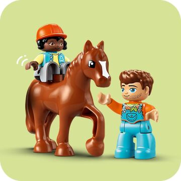 LEGO DUPLO Kasabası Çiftlikte Hayvanların Bakımı 10416-2 Yaş ve Üzeri Çocuklar için Oyuncak İnek, Koyun, Tavuk ve At İçeren Eğitici Oyuncak Yapım Seti (74 Parça)