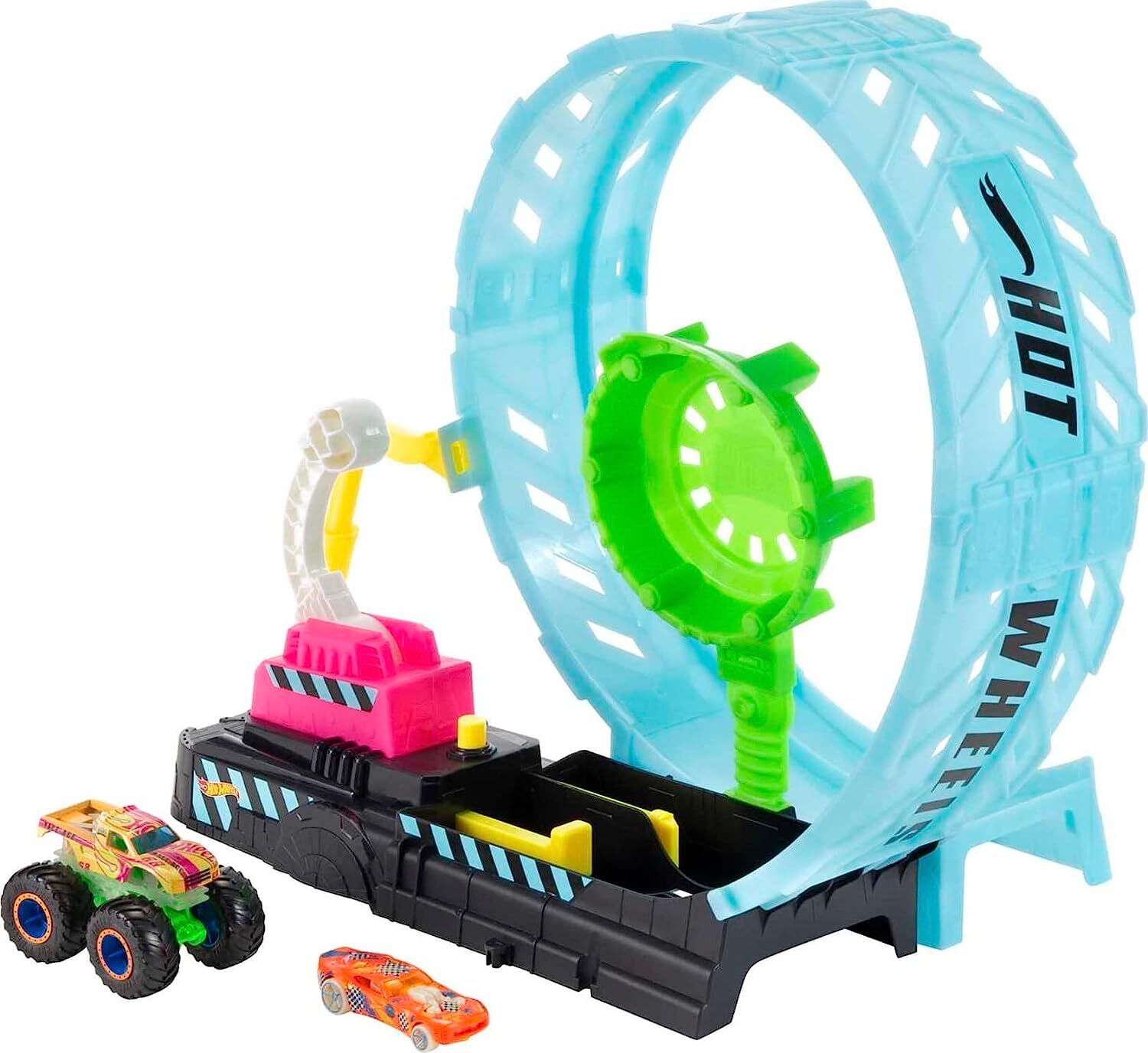 Hot Wheels Monster Trucks Karanlıkta Parlayan Çemberde Yarış Seti, 4 yaş ve üzeri, HBN02