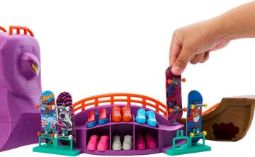 Hot WHeeLS Skate Ahtapot Kaykay Parkı Oyun Seti