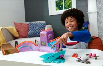 Hot WHeeLS Skate Ahtapot Kaykay Parkı Oyun Seti