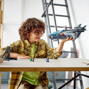LEGO® Marvel Avengers Quinjeti 76248-9 Yaş ve Üzeri Çocuklar için Avengers Uçağı ve Minifigürler İçeren Yaratıcı Oyuncak Yapım Seti (795 Parça)