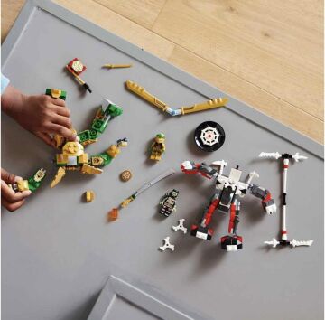LEGO® NINJAGO® Lloyd’un Robot Savaşı EVO 71781-6 Yaş ve Üzeri Çocuklar için Altın Lloyd ve Kemik Savaşçı İçeren Yaratıcı Oyuncak Yapım Seti (223 Parça)