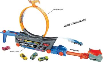 Hot Wheels Standlı Tır, 18 Araç Kapasiteli, Çemberli, Fırlatıcılı, GCK38