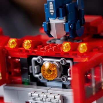LEGO Optimus Prime 10302