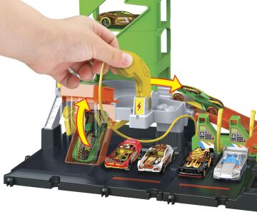 Hot Wheels Elektrikli Araç Şarj İstasyonu Oyun Seti
