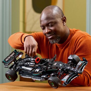 LEGO Technic Mercedes-AMG F1 W14 E Performance 42171 - Yetişkinler için Koleksiyonluk Yaratıcı Yarış Arabası Modeli Yapım Seti (1642 Parça) Technic Mercedes AMG F1 W14 E Performance 42171