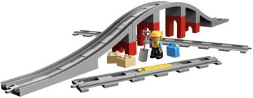 LEGO DUPLO Tren Rayları 10882-2 Yaş ve Üzeri Çocuklar için DUPLO Setleriyle Uyumlu Tamamlayıcı Eğitici Oyuncak Yapım Seti (23 Parça)