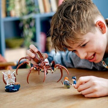 LEGO Harry Potter Aragog Yasak Ormanda 76434, 7 Yaş ve Üzeri İçin Harry Potter ve Ron Weasley Minifigürleri ve Örümcek İçeren Yaratıcı Oyuncak Yapım Seti (195 Parça)