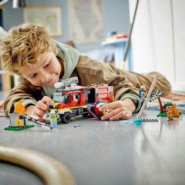 LEGO® City İtfaiye Komuta Kamyonu 60374-7 Yaş ve Üzeri Çocuklar için İnsansız Kara ve Hava Araçları İçeren Oyuncak Yapım Seti (502 Parça)