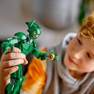 LEGO Marvel Green Goblin Yapım Figürü 76284 - Çocuklar için Planör ve Balkabağı Bombaları İçeren Yaratıcı Oyuncak Yapım Seti (471 Parça)