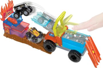 Hot Wheels Monster Trucks Arena Mücadelesi Color Shifters Oyun Seti, Oyuncak