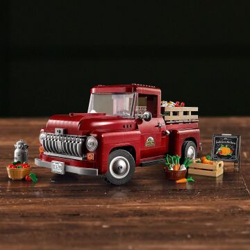 LEGO® Icons Kamyonet 10290 Yetişkinler için Yapım Seti; 1950’lerden Orijinal Klasik bir Kamyonet Yapın ve Sergileyin (1677 Parça)