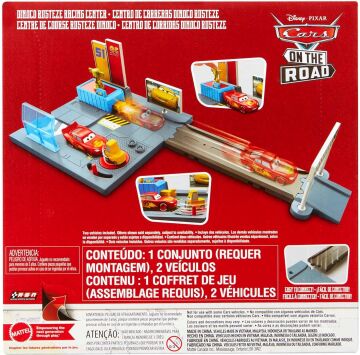 Cars Disney+ Cruz Yarış Merkezi Oyun Seti