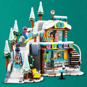 LEGO® Friends Kayak Pisti ve Kafe 41756-9 Yaş ve Üzeri Çocuklar için Yaratıcı Oyun Aksesuarları, 3 Mini Oyuncak Bebek ve Oyuncak Köpek İçeren Yaratıcı Oyuncak Yapım Seti (980 Parça)