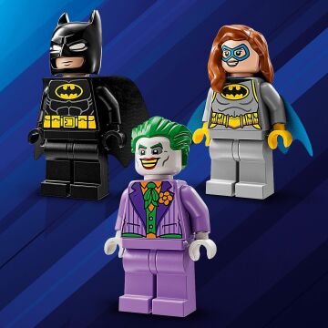 LEGO DC Batman: Batman, Batgirl ve Joker ile Batcave 76272-4 Yaş ve Üzeri Süper Kahraman Seven Çocuklar için Yaratıcı Oyuncak Yapım Seti (184 Parça)