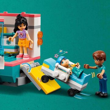 LEGO® Friends Heartlake City Hastane Ambulansı 42613-6 Yaş ve Üzeri Çocuklar için Yaratıcı Oyuncak Yapım Seti (344 Parça)