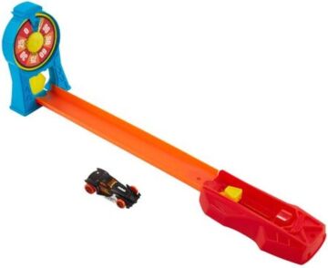 Hot Wheels Akrobasi Atlayışı Yarış Seti FTH79-HFY68