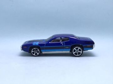 Hot Wheels Tekli Arabalar 71 PLYMOUTH GTX HKK91