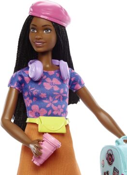 Barbie Brooklyn Seyahatte Bebeği ve Aksesuarları, 3 yaş ve üzeri, HGX55