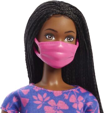 Barbie Brooklyn Seyahatte Bebeği ve Aksesuarları, 3 yaş ve üzeri, HGX55