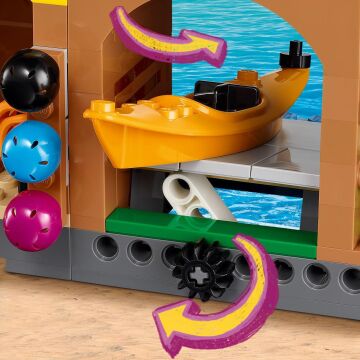 LEGO Friends Macera Kampı Su Sporları 42626-7 Yaş ve Üzeri Çocuklar için Ayı Figürü İçeren Yaratıcı Oyuncak Yapım Seti (628 Parça)
