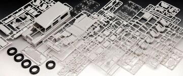 Revell-Model Kit-Land Rover